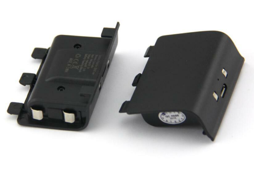 Dual charging dock for xbox one controller with 2 free rechargeable batteries - Image 3